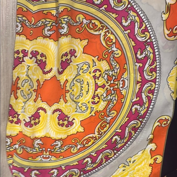 Melanie Lyne Colorful 100 percent silk skirt with Ornate Patterns - Picture 6 of 9